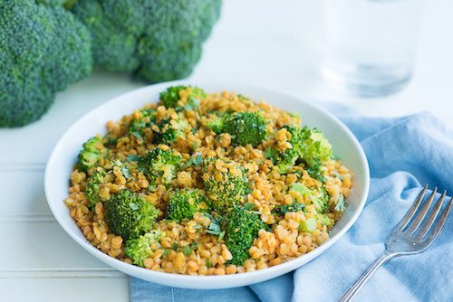 “Cheesy” Plant-based Popped Lentil & Broccoli Salad