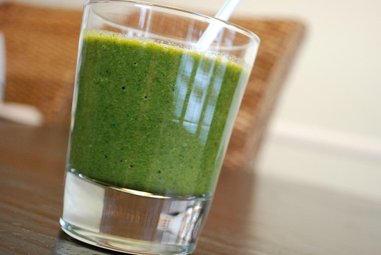 glowing green smoothie oxalates