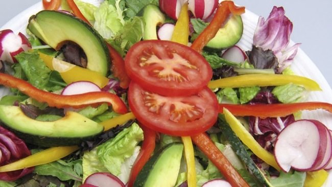 Effortless Substitutions for Unhealthy Salad Ingredients