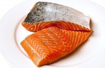5780934-fresh-salmon-fillets-with-skin-on-a-white-plate