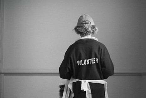 Picture of a person wearing a Volunteer shirt