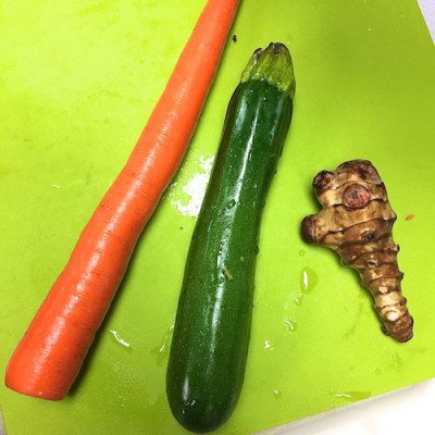 Picture of a carrot, a zucchini and a sunchoke