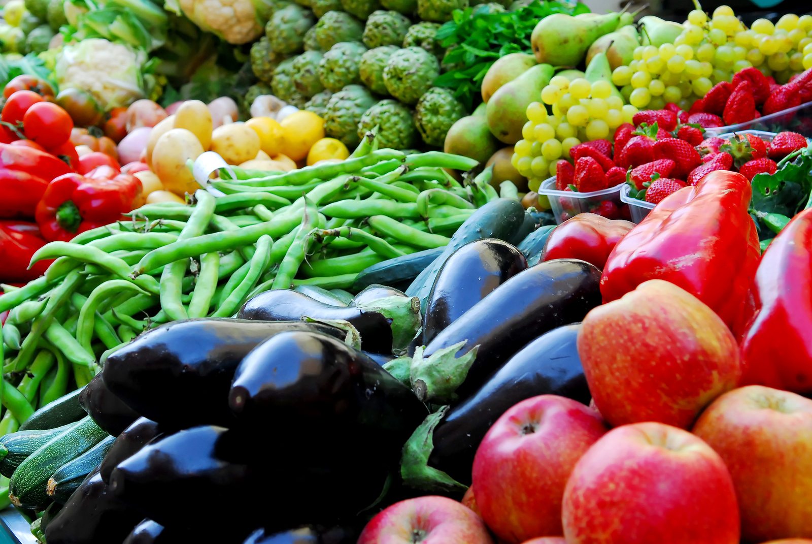 4 Ways to Better Store Your Food (and Nutrients!)