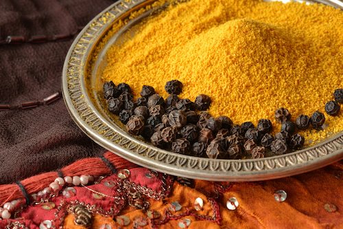 Turmeric and black pepper combination has great heath benefits.