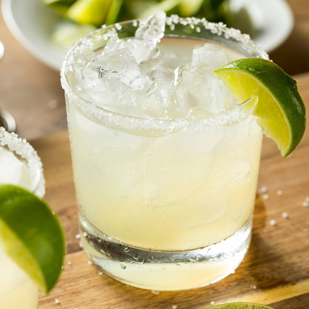 Margarita alcoholic drink with lime